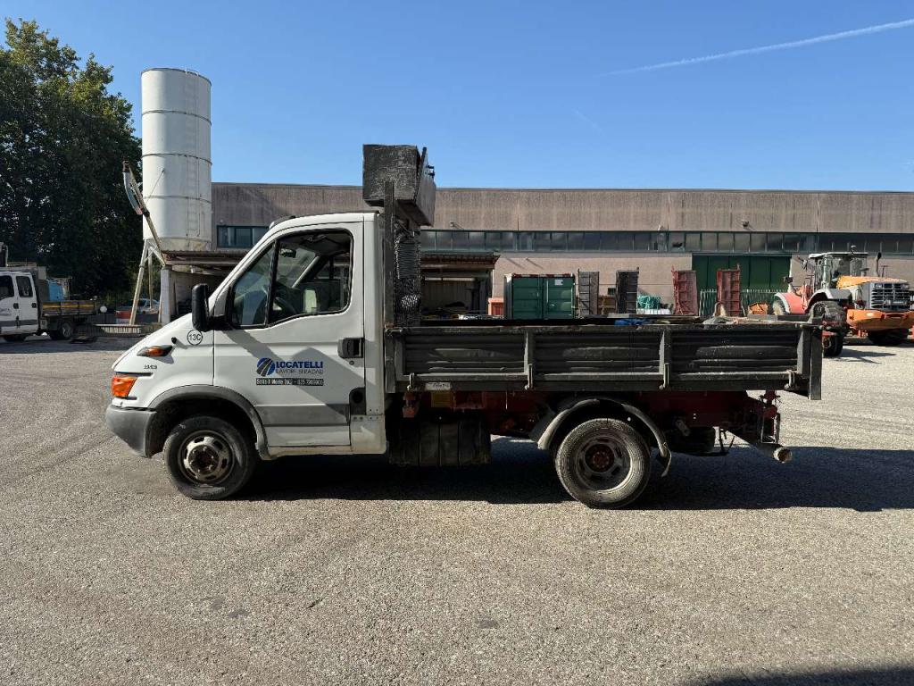 Iveco DAILY 35C9A Photo 3