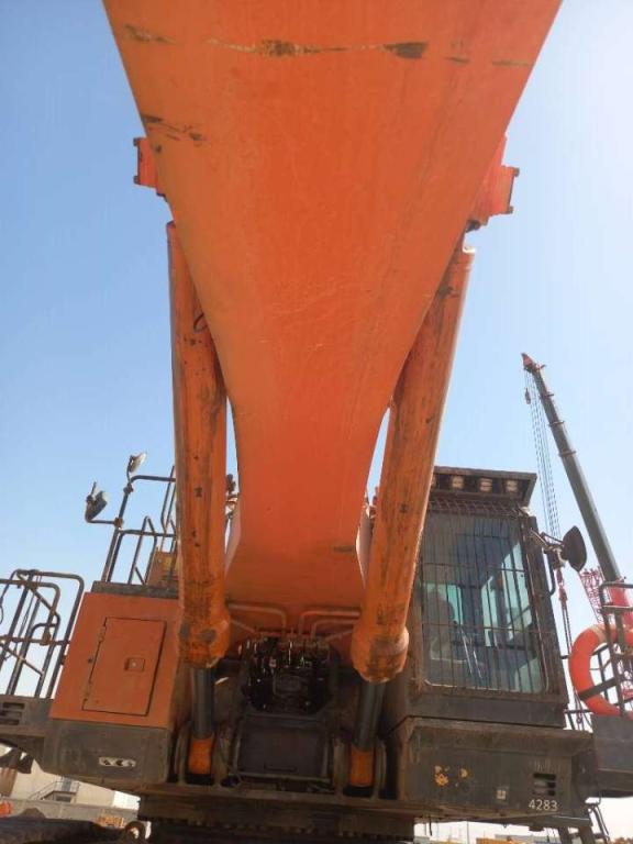 Hitachi EX1200-7 Longreach 28m (Saudi Arabia) Photo 14