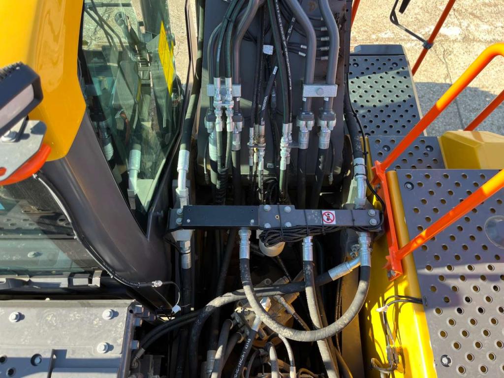 Volvo EC230FNL-5 Photo 9