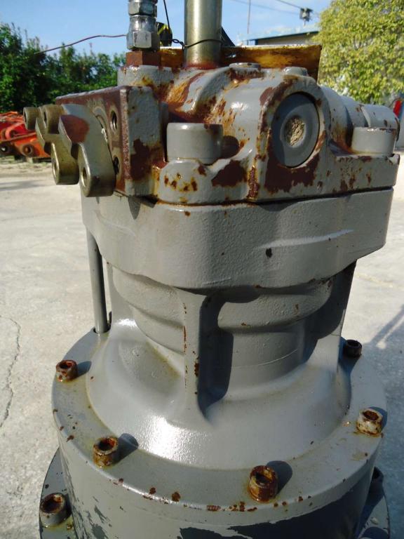 Turntable rotation motor for Hitachi ZAXIS 210N - 240N Photo 1