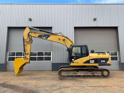 Caterpillar 323DL sold by Big Machinery