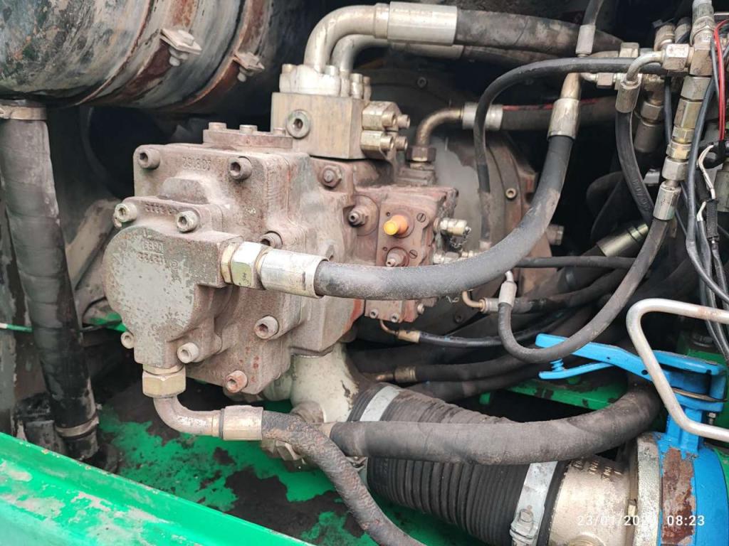 Liebherr A924B Photo 13