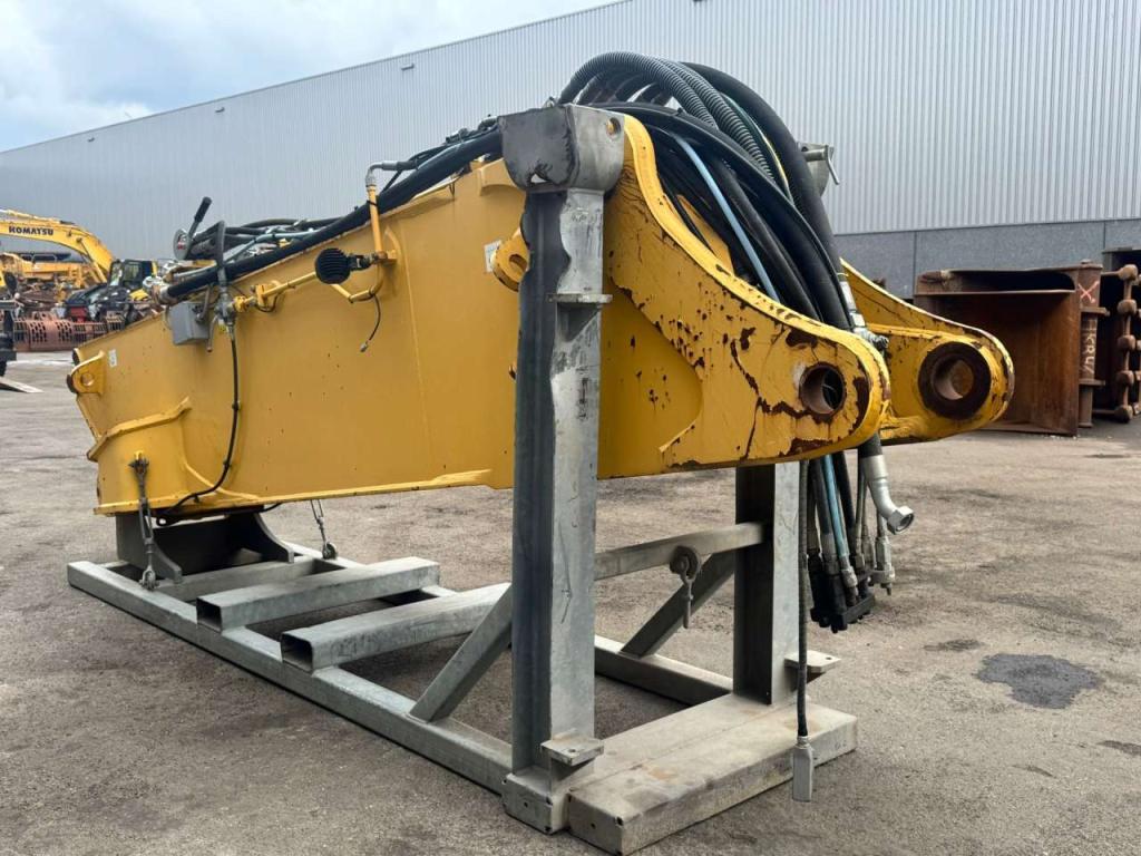 Komatsu PC490HRD-11 Photo 16