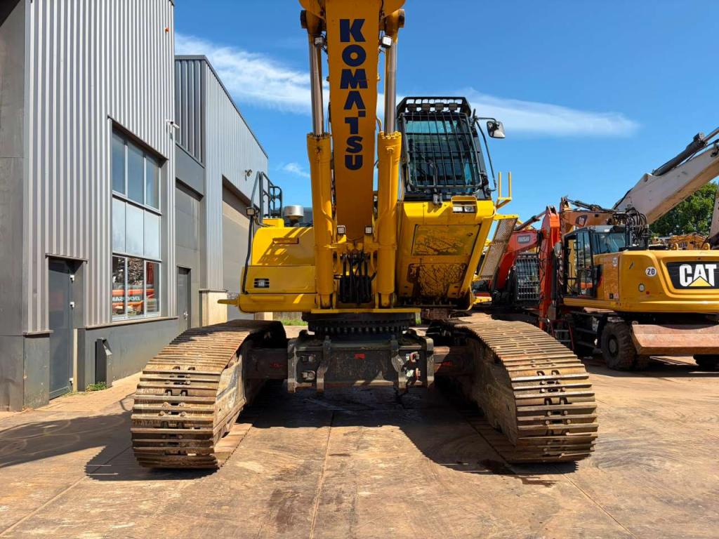 Komatsu PC490HRD-11 Photo 29