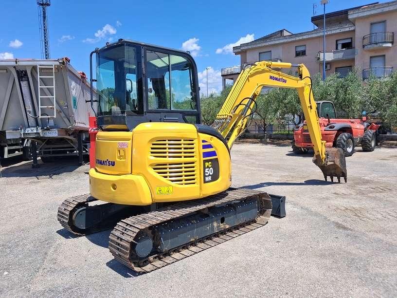 Komatsu PC50MR-2 Photo 2