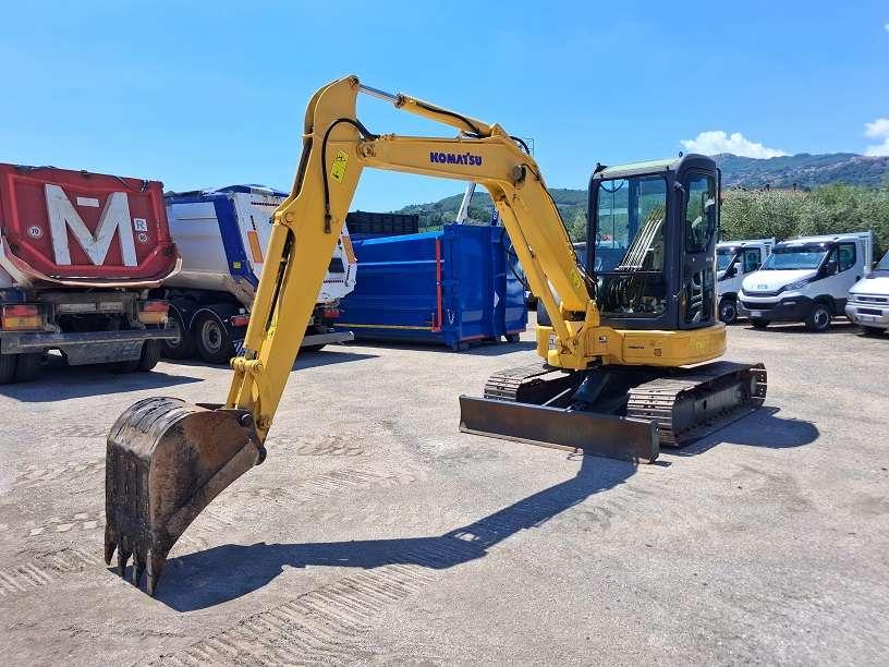 Komatsu PC50MR-2 Photo 4