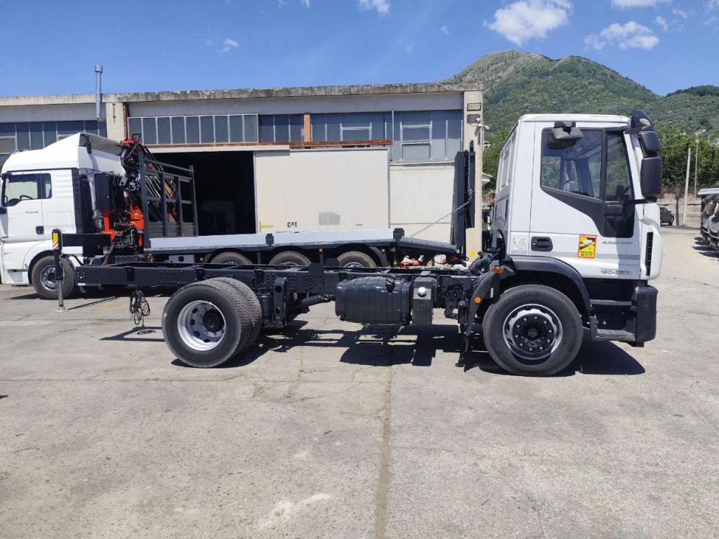 Iveco EUROCARGO CUBE 190-280L Photo 15