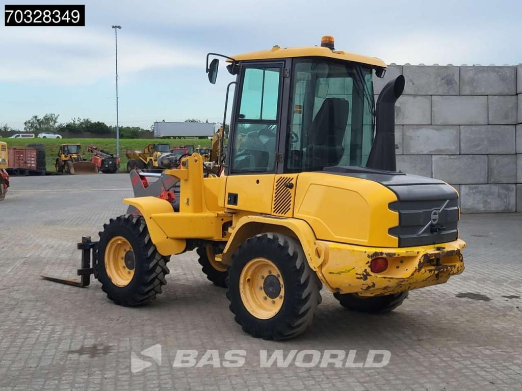 Volvo L30 G Photo 5