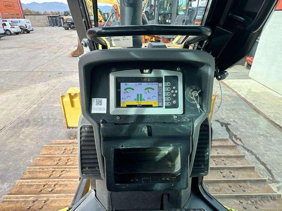 Caterpillar D4K2 LGP Photo 17