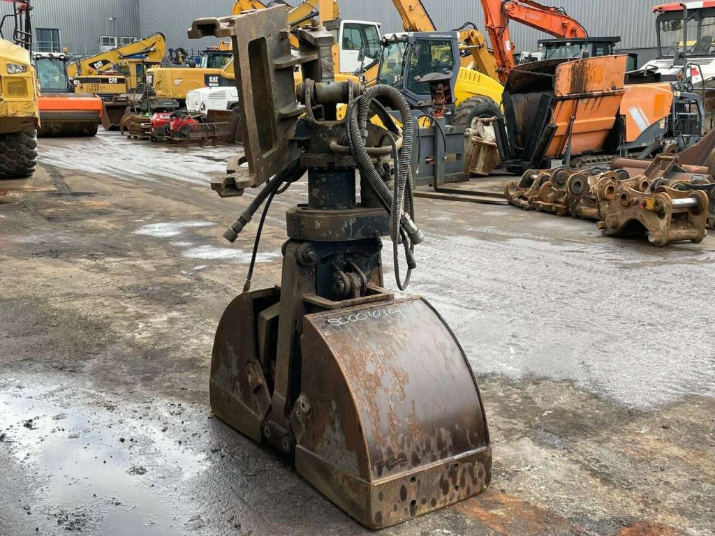 GGS35 Clamshell Bucket Photo 4