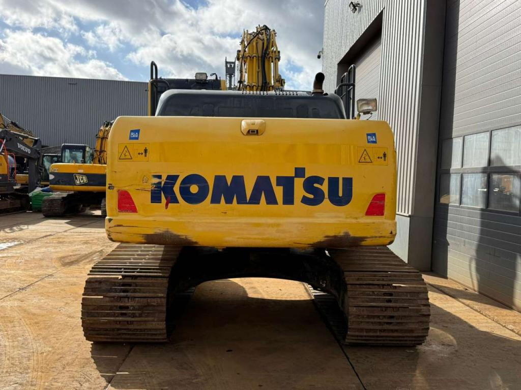 Komatsu PC240LC-10 Photo 4