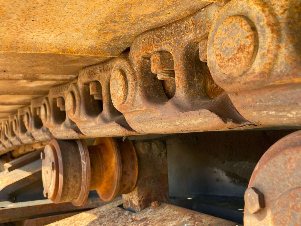 Komatsu PC490LC-10 Photo 12