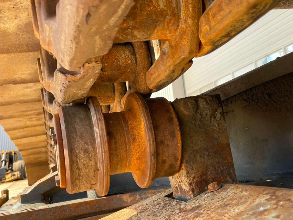 Komatsu PC490LC-10 Photo 13