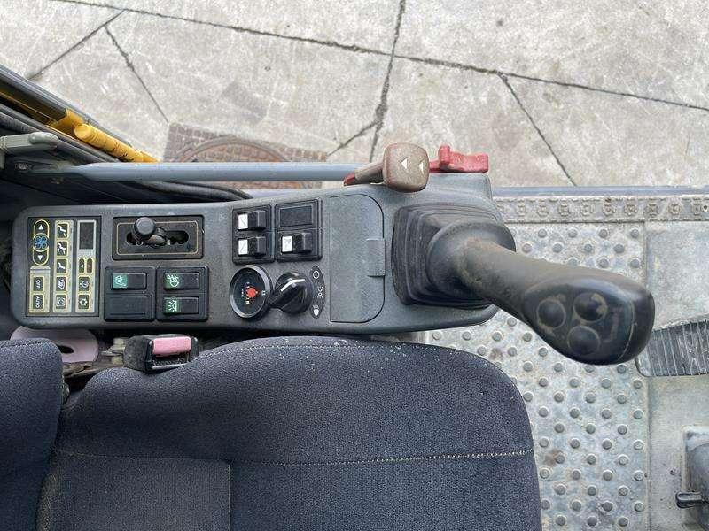 Volvo EW 140 B Photo 23