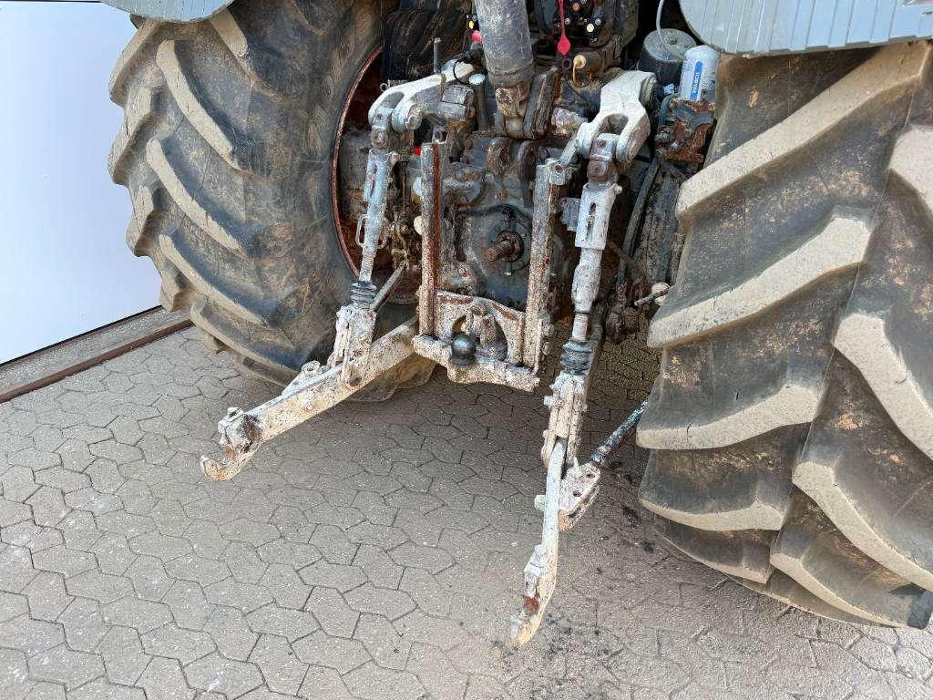 Fendt 936 Vario - Front Lift / 6 Hydraulic Valves Photo 21
