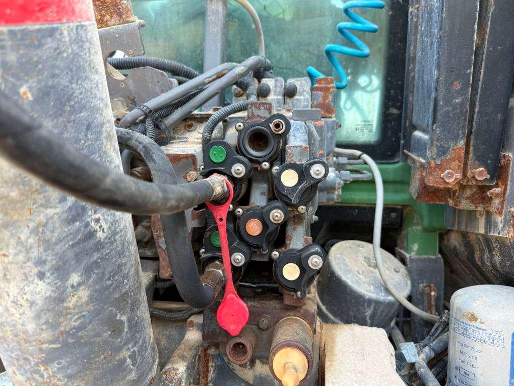 Fendt 936 Vario - Front Lift / 6 Hydraulic Valves Photo 25