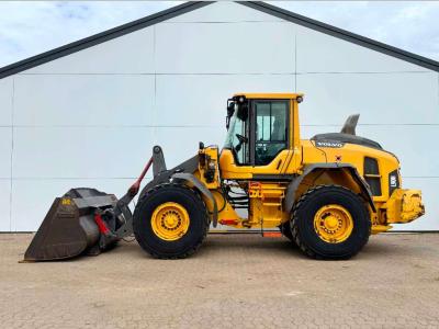 Volvo L90H - 3rd Function / Quick Coupler Photo 1