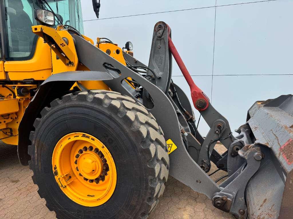 Volvo L90H - 3rd Function / Quick Coupler Photo 23
