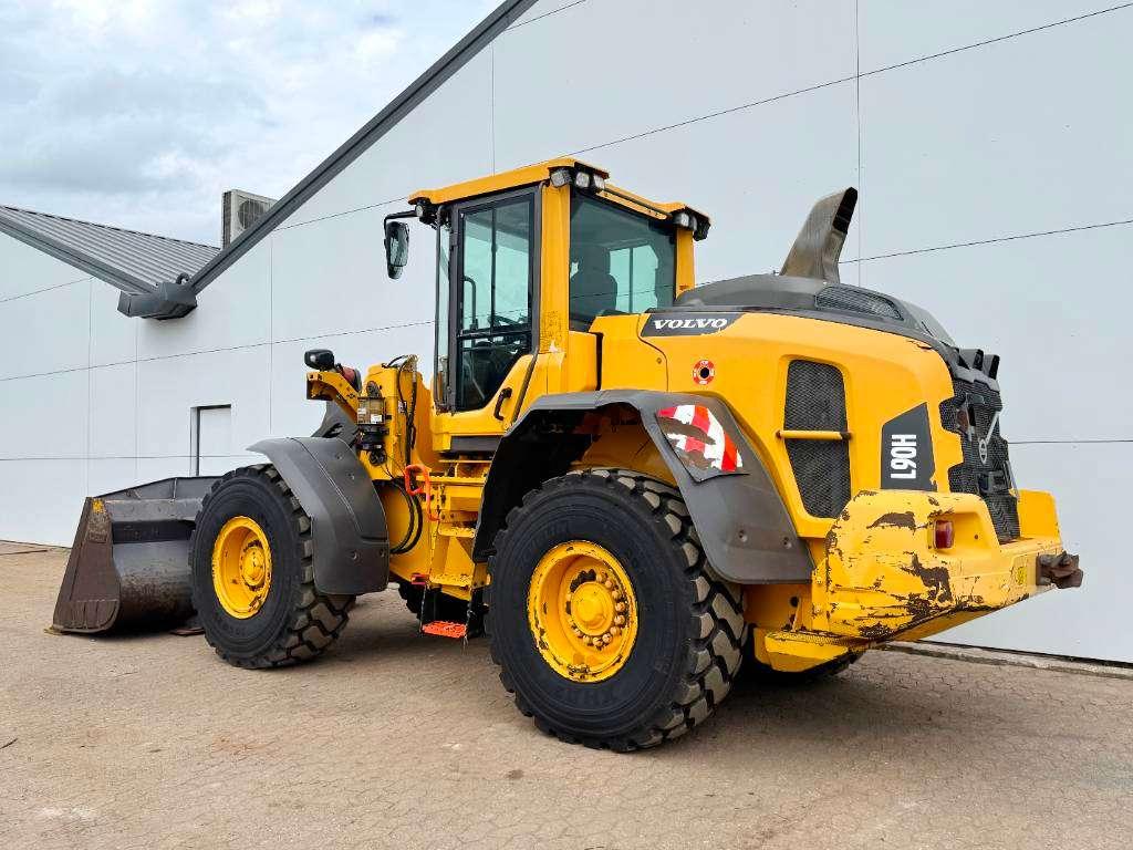 Volvo L90H - 3rd Function / Quick Coupler Photo 3