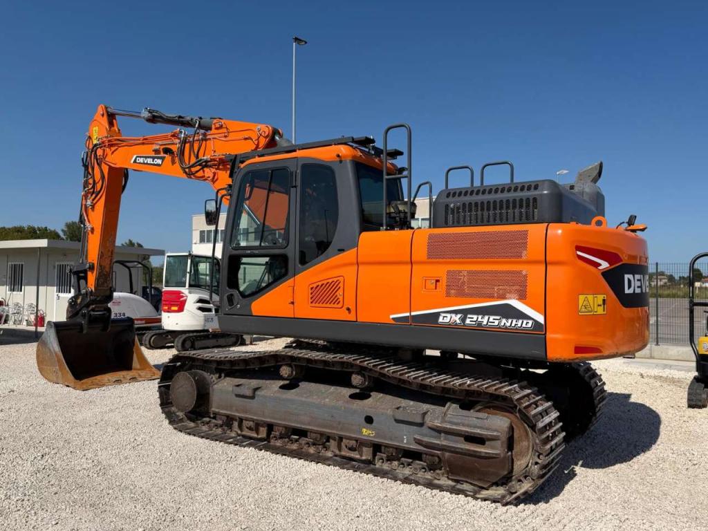 Develon DX245NHD-7 Photo 3