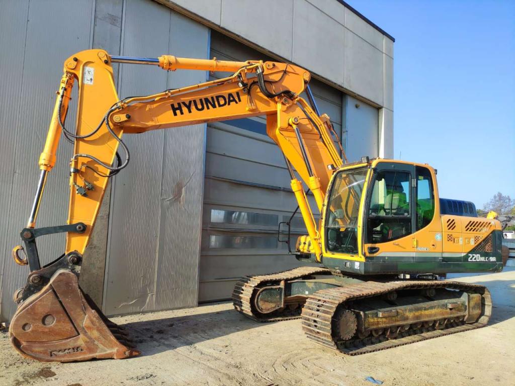 Hyundai R220NLC-9A Photo 1
