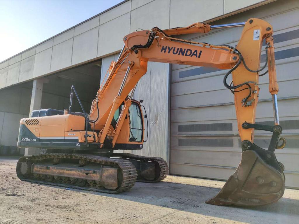 Hyundai R220NLC-9A Photo 3