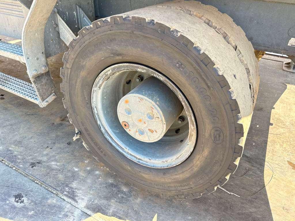 Liebherr LH22 Litronic - Automatic Greasing / Tilting Cab Photo 25