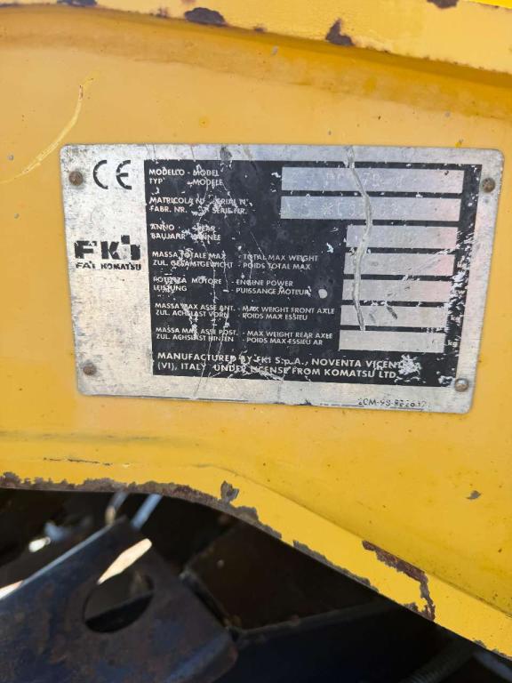 Komatsu PC 27 R-8 Photo 7