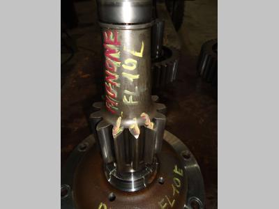 Clutch pinion for Fiat Allis FL10E - FD10E sold by OLM 90 Srl