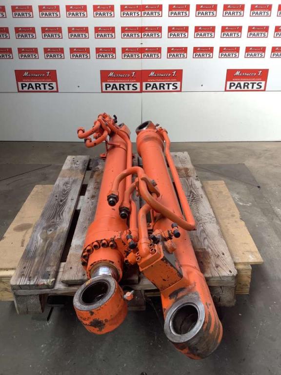Lifting piston for Hitachi ZX160LC Photo 1