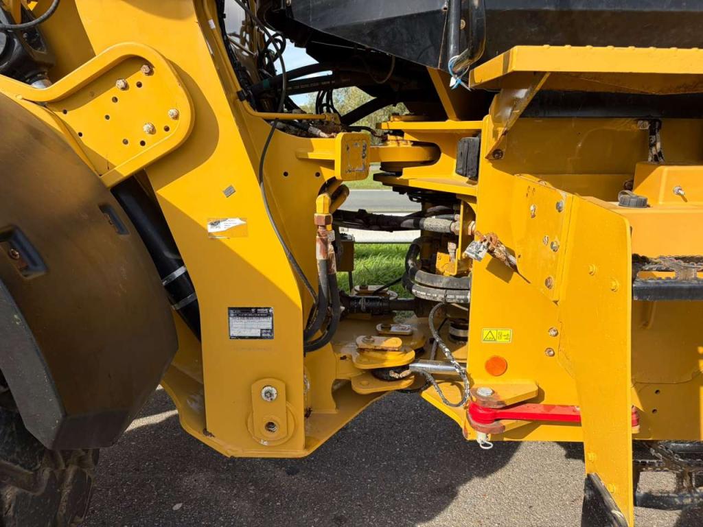 Caterpillar 930M Photo 14