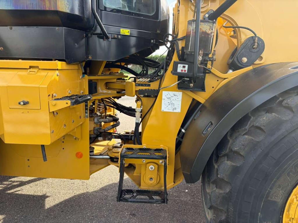 Caterpillar 930M Photo 15