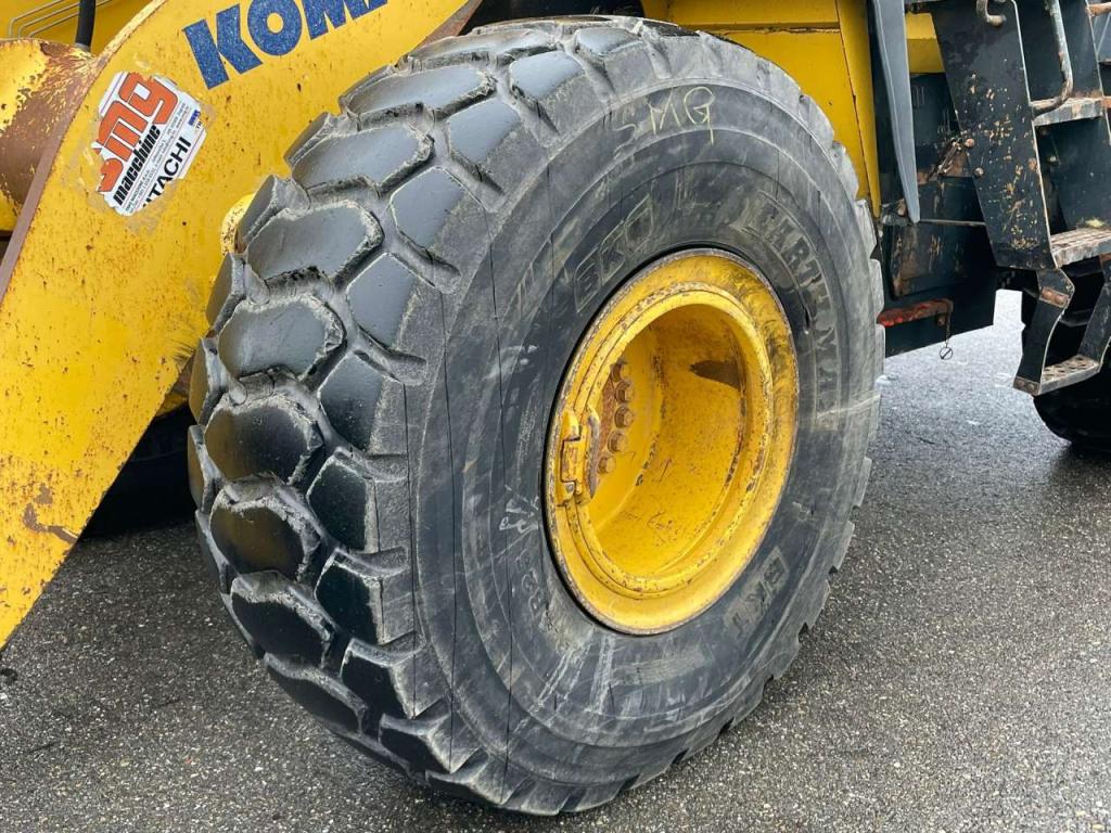 Komatsu WA380-5H Photo 18