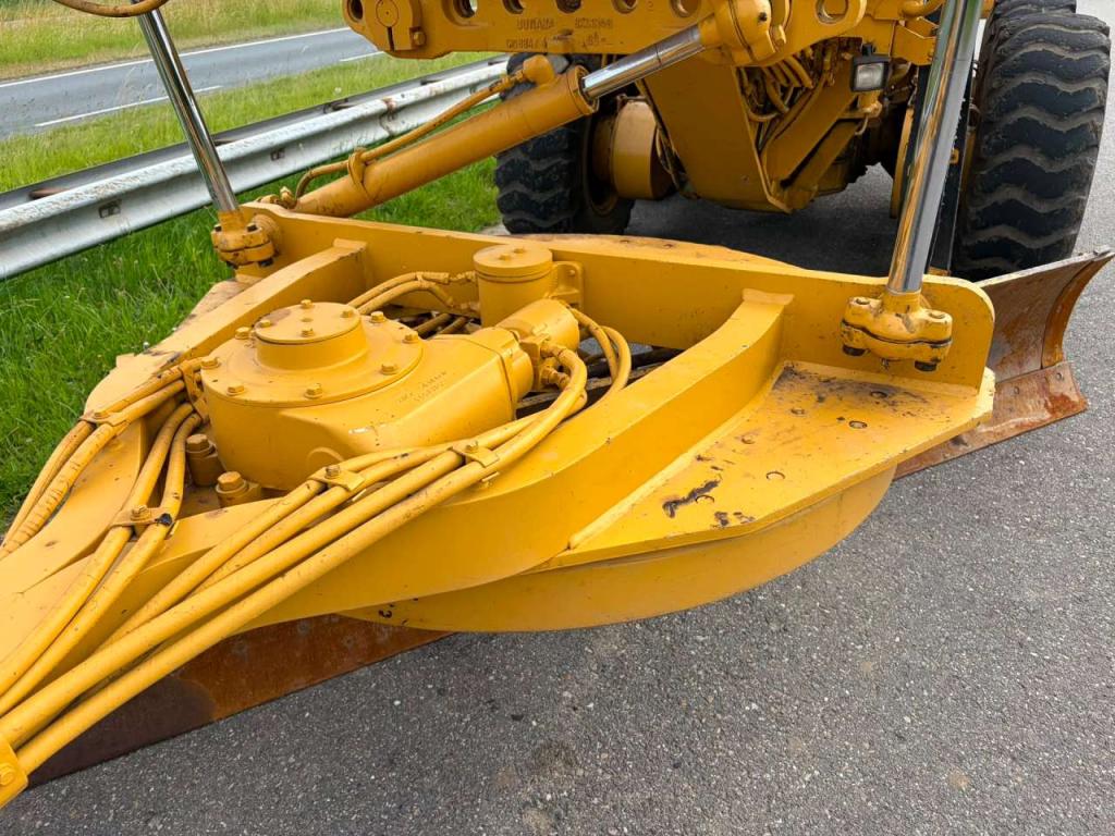 Caterpillar 140H Photo 16