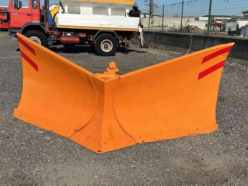 Fresia Tractor blade Photo 6