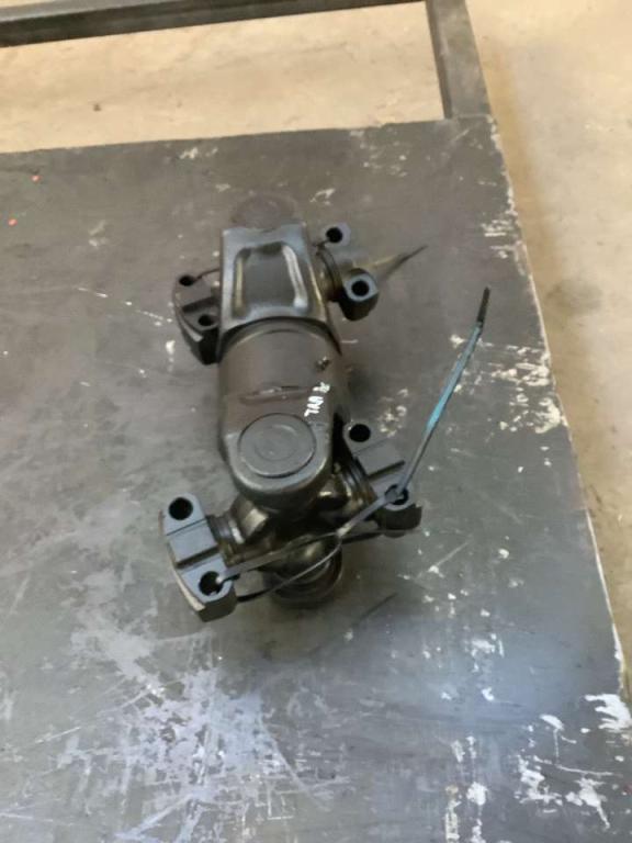 Transmission for Hitachi ZW250-6 Photo 2