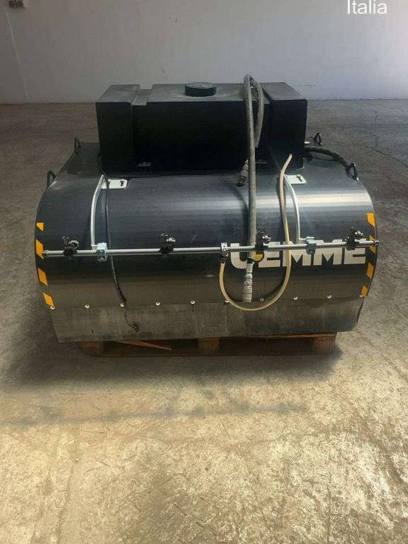 Uemme Bucket sweeper Photo 1
