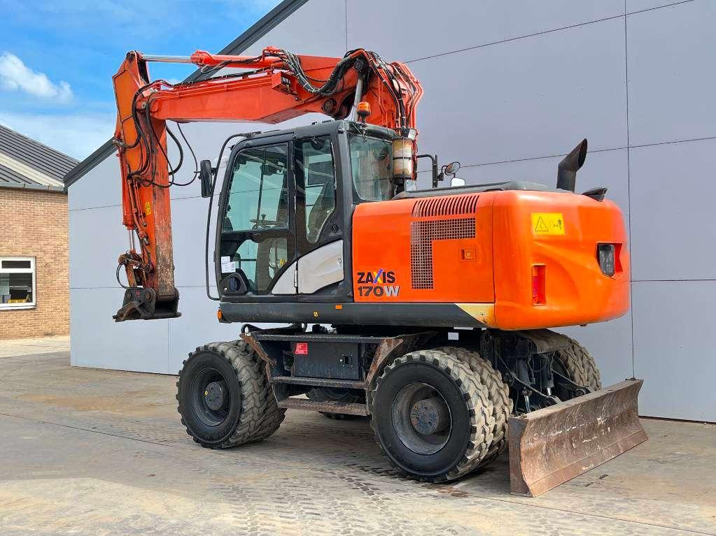 Hitachi ZX170W-5B - Blade / Triple Boom / Auto Greasing Photo 3