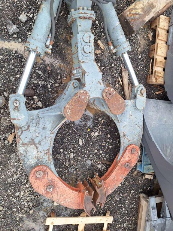 S60 Pipe clamp Photo 2