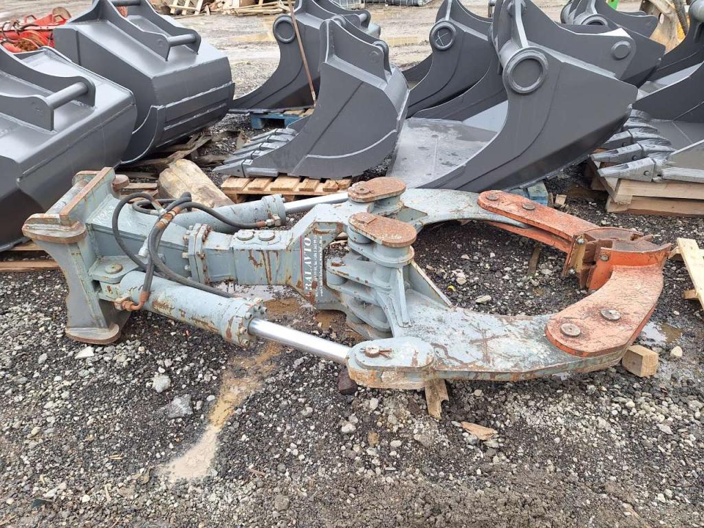 S60 Pipe clamp Photo 3