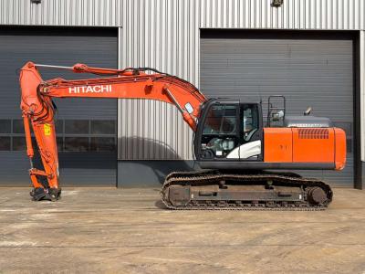 Hitachi ZX210 LC - 6 - CE certified sold by Big Machinery