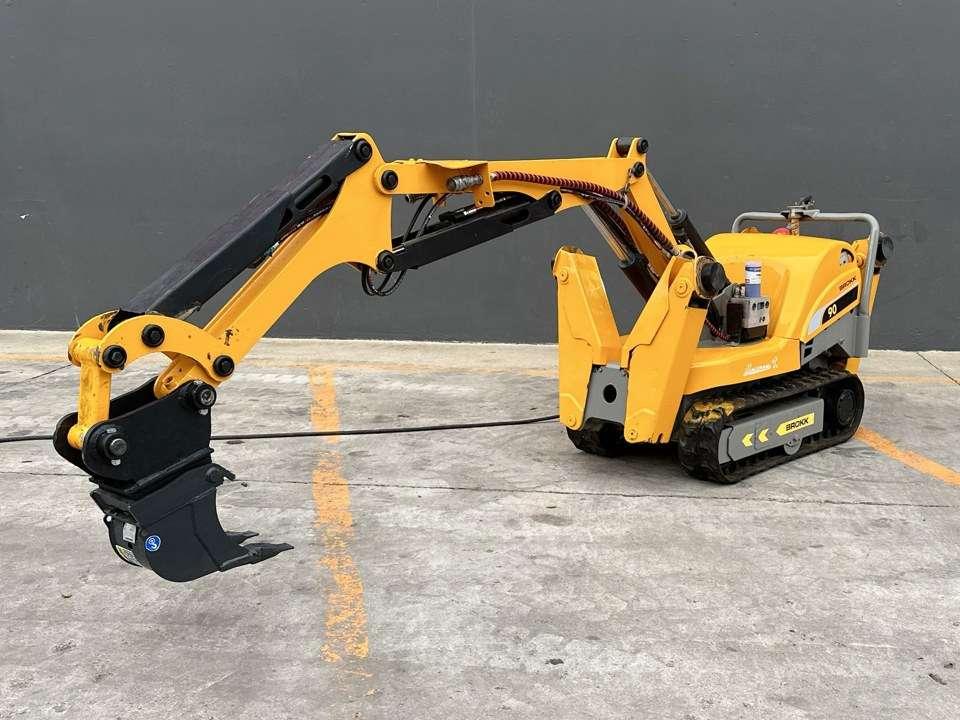 Brokk 90 Photo 1