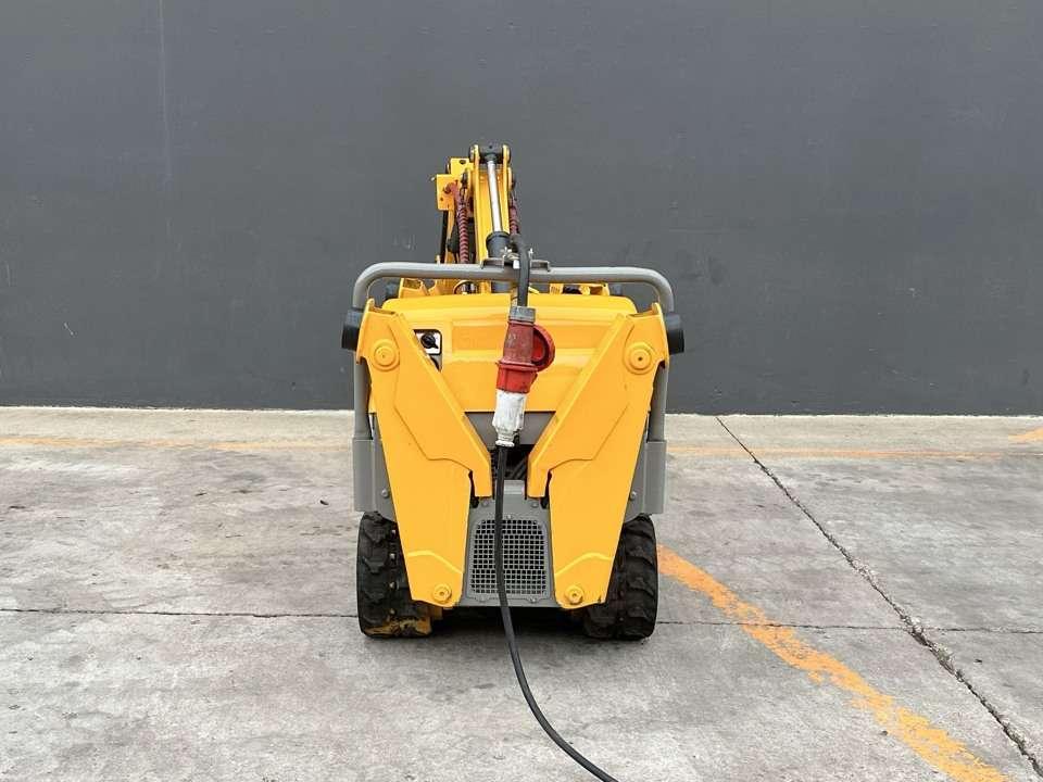 Brokk 90 Photo 16