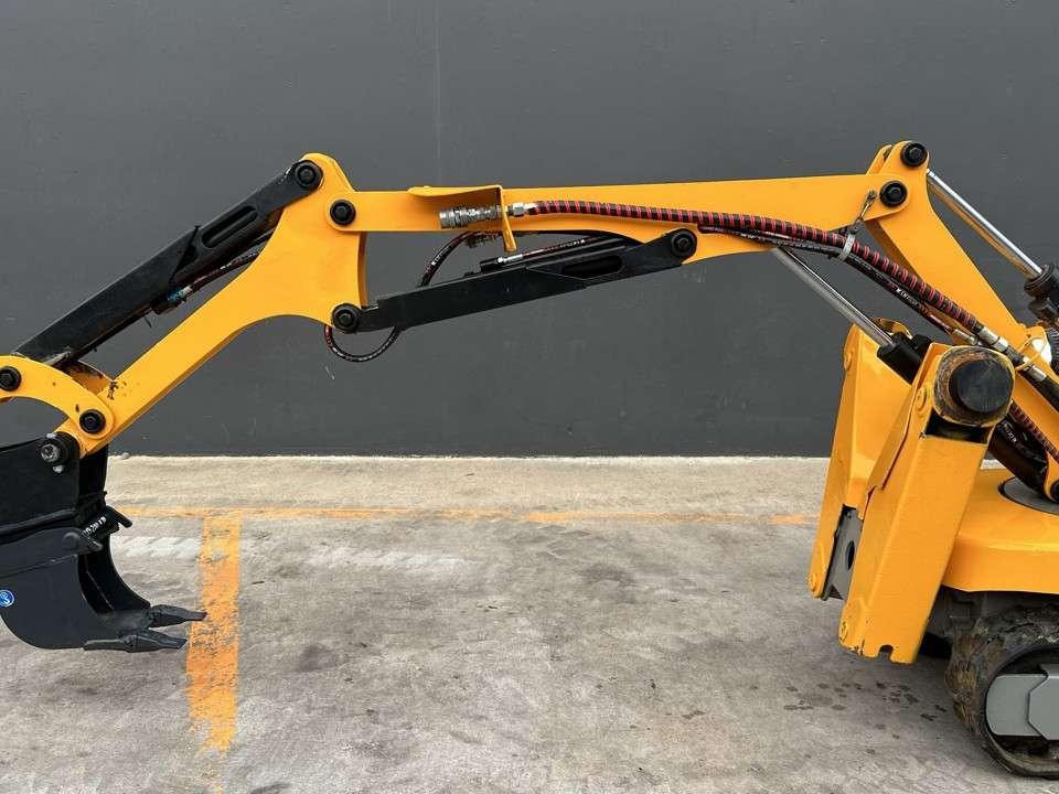 Brokk 90 Photo 5