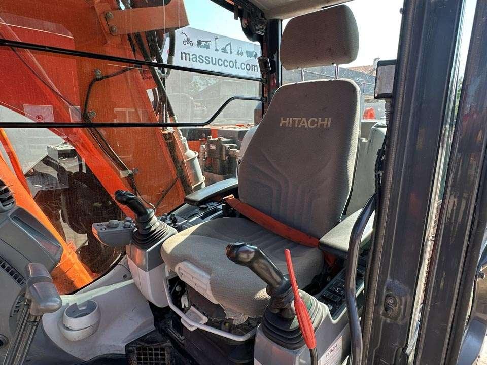 Hitachi ZX135US-5B TUNNELING Photo 14