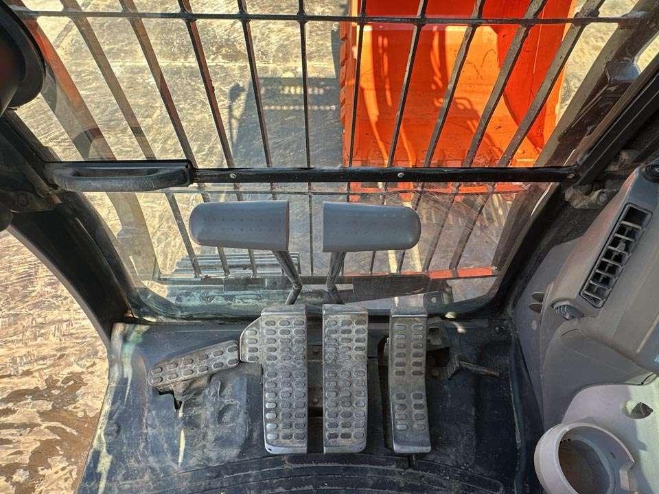 Hitachi ZX135US-5B TUNNELING Photo 17
