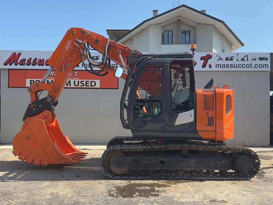Hitachi ZX135US-5B TUNNELING Photo 2