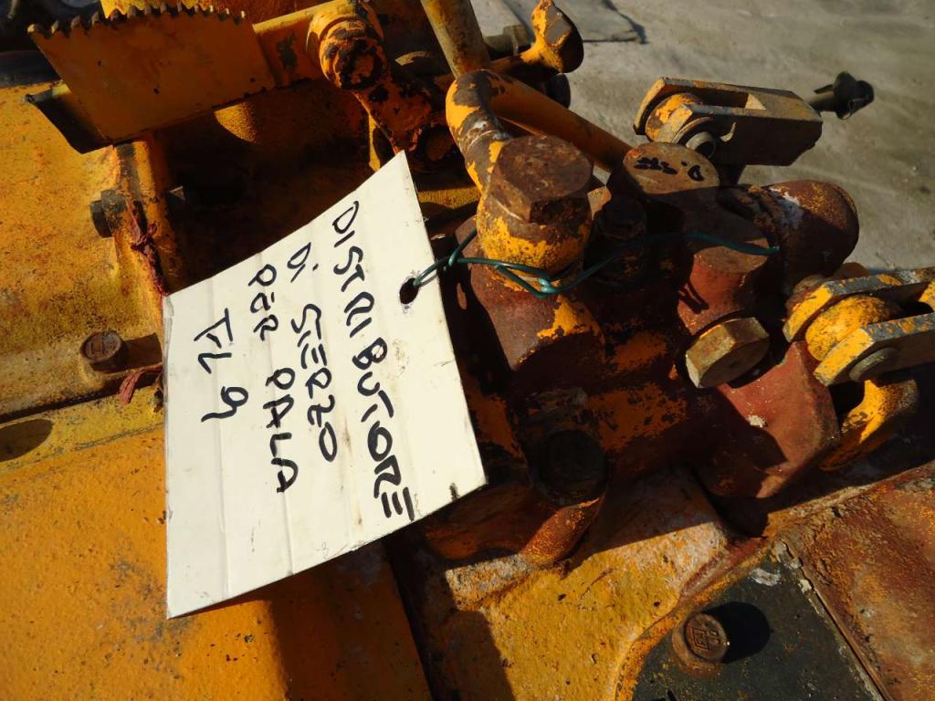 Steering clutch distributor for Fiat Allis FL9 Photo 2