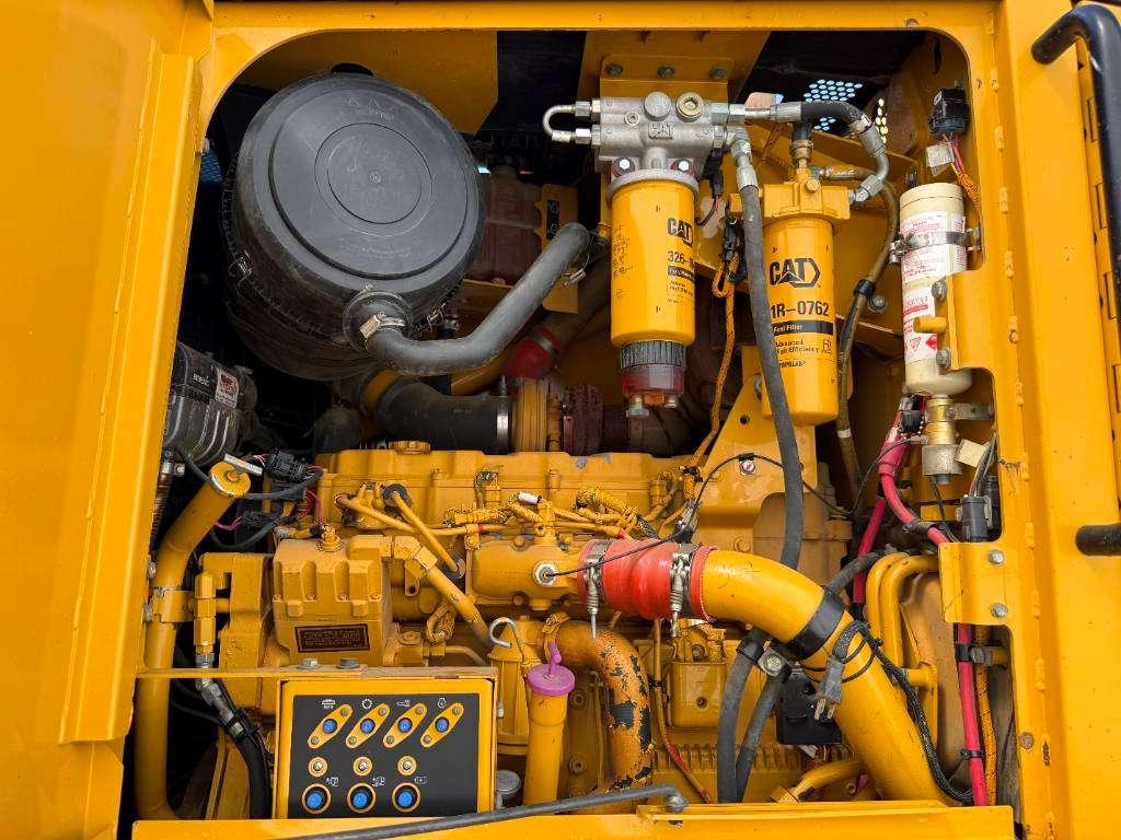 Caterpillar 160M AWD - 3 Tine Ripper / EPA Certified / Airco Photo 29