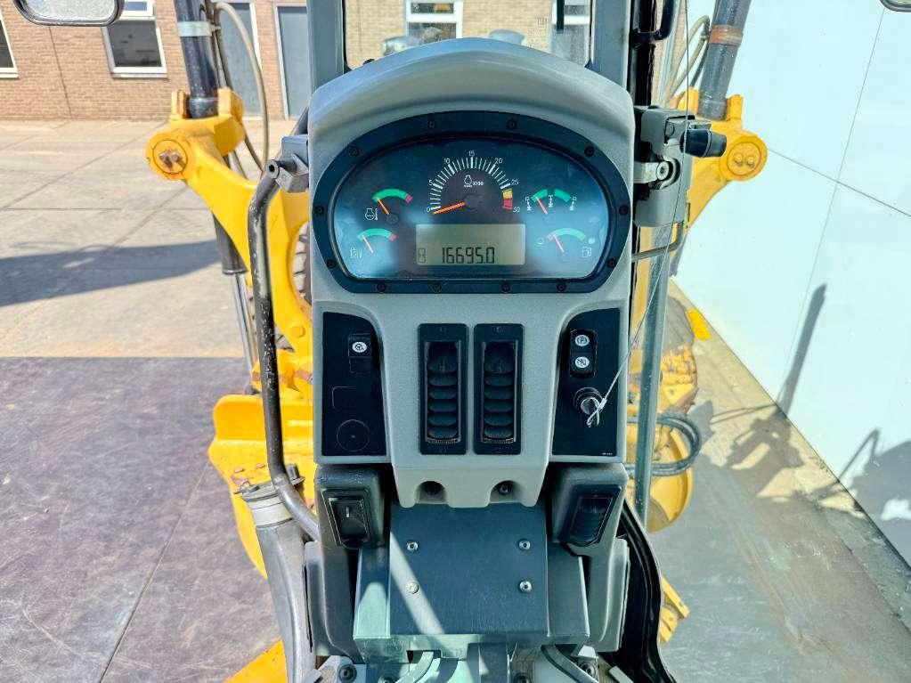 Caterpillar 160M AWD - 3 Tine Ripper / EPA Certified / Airco Photo 8